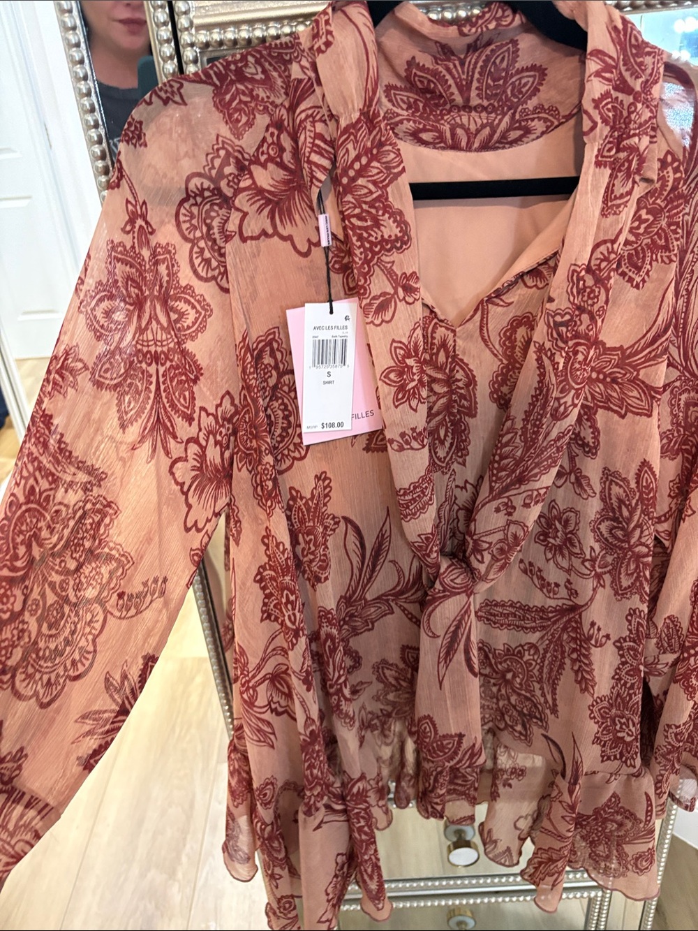 Avec Les Filles Peach Blush Floral Tie-Neck Blouse with Red Print - Picture 2 of 6